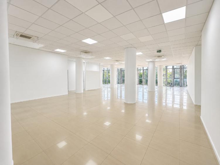 Spațiu Comercial Birouri 350 mp Etaj 1 Str. Coșbuc 116-118,Galati