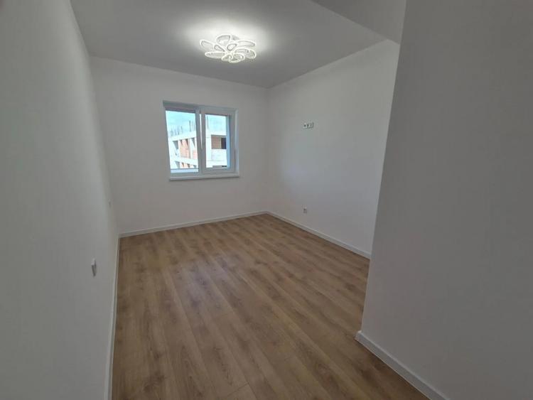 Apartament 3 camere nou - Calea Surii Mici