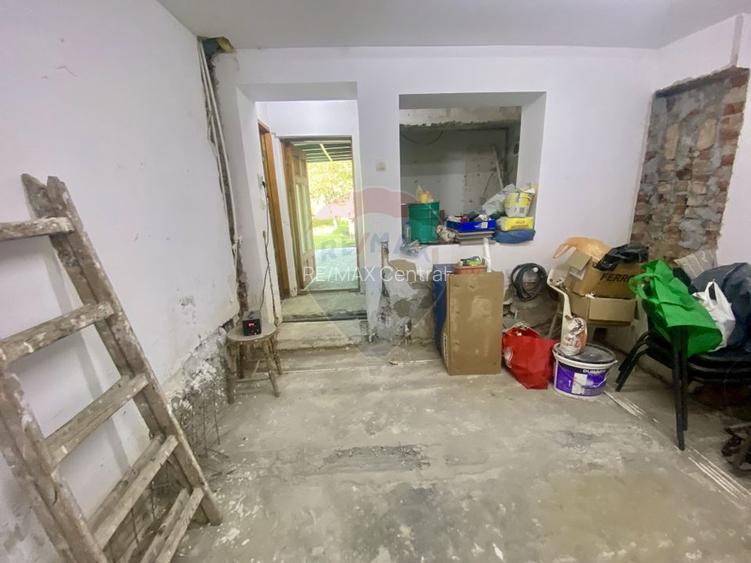 Vilă cu farmec istoric în Bușteni, pret excelent! - 57