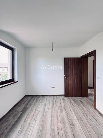 AV700 Duplex 5 camere, Chisoda, la asfalt, zona linistita, P+1E - 5