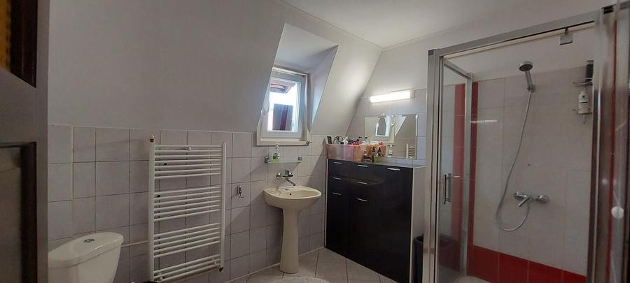 De vanzare imobil pentru birouri sau locuit-zona Budai