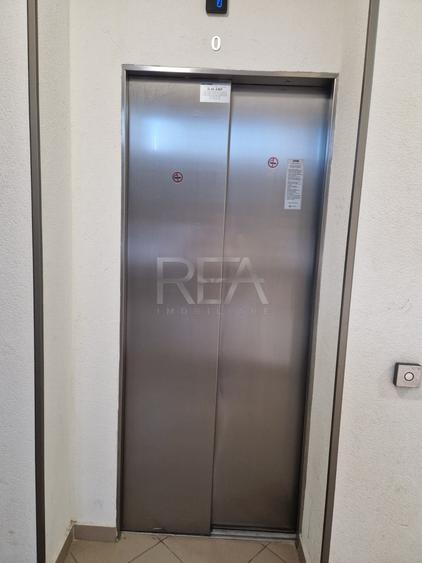 Garsonieră Metalurgiei, Grand Arena, M. Apărătorii Patriei