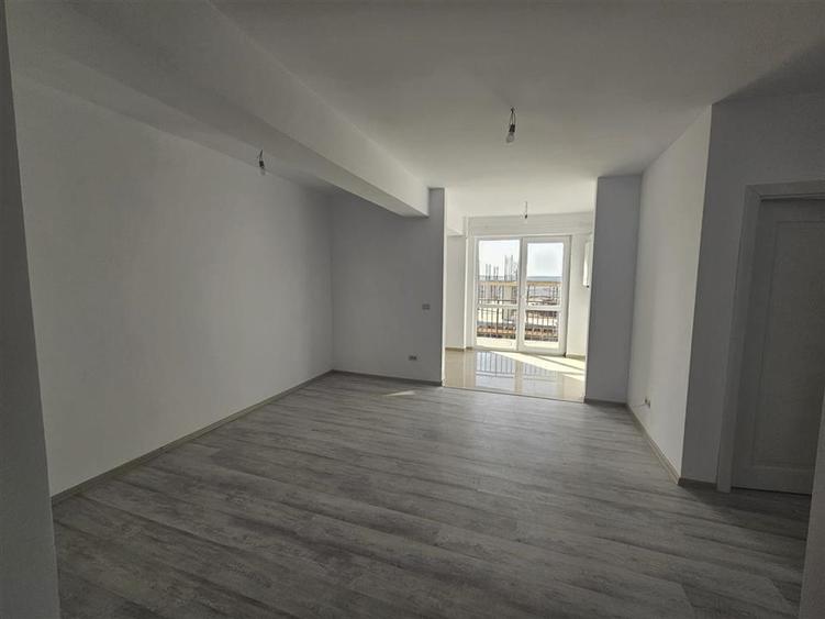 Apartament 3 camere - 85mp