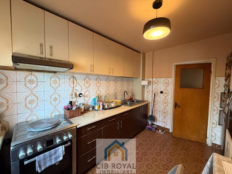 Vanzare apartament 4 camere Calea Mosilor