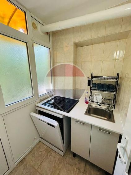 2 camere Rovine,etaj 1 cu centrala
