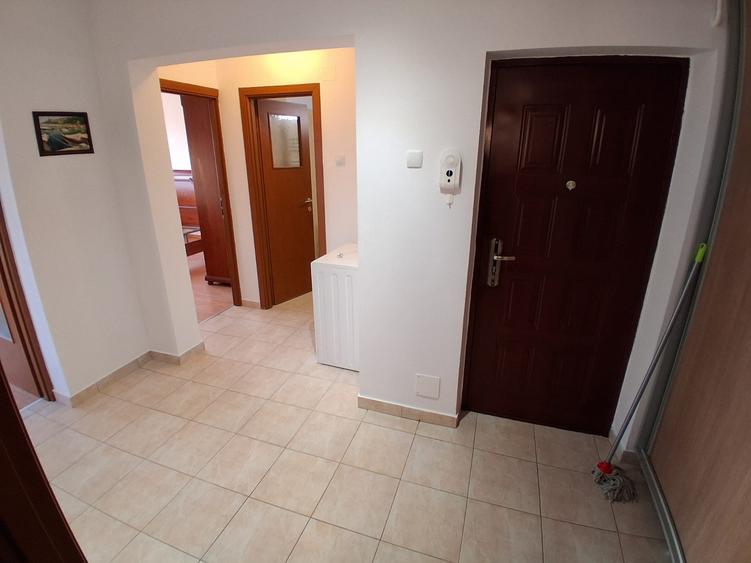 Apartament cu 2 camere decomandat Cartier Dream Village Cod 161046