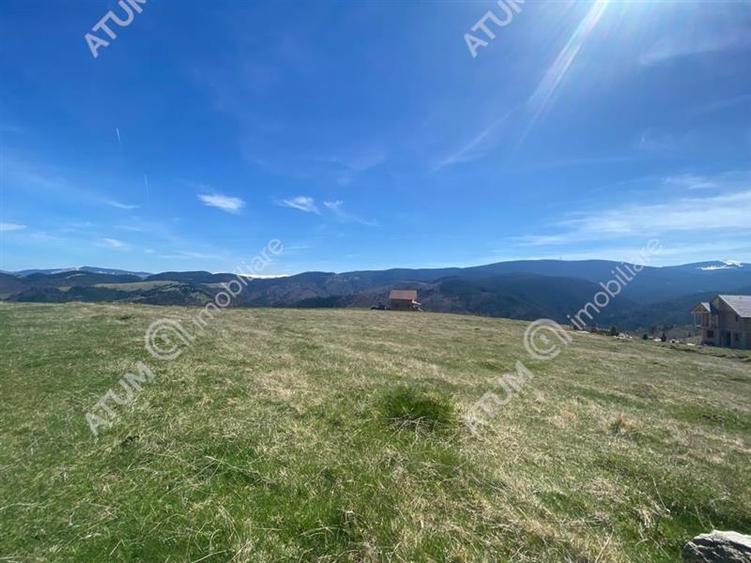 Teren intravilan 3000 mp cu utilitati in Paltinis judet Sibiu