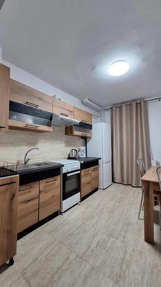 Apartament 2 camere, semidecomandat, 50 mp, renovat, Tomis 3