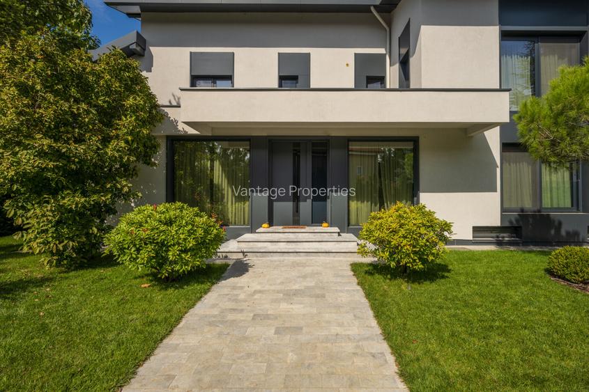 Luxury villa | gated complex with security | Iancu Nicolae | British School - 40