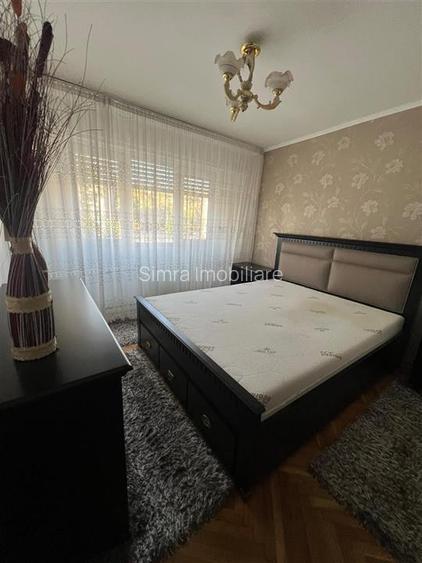 Chirie apartament 3 camere, tip AN, zona Nufarul