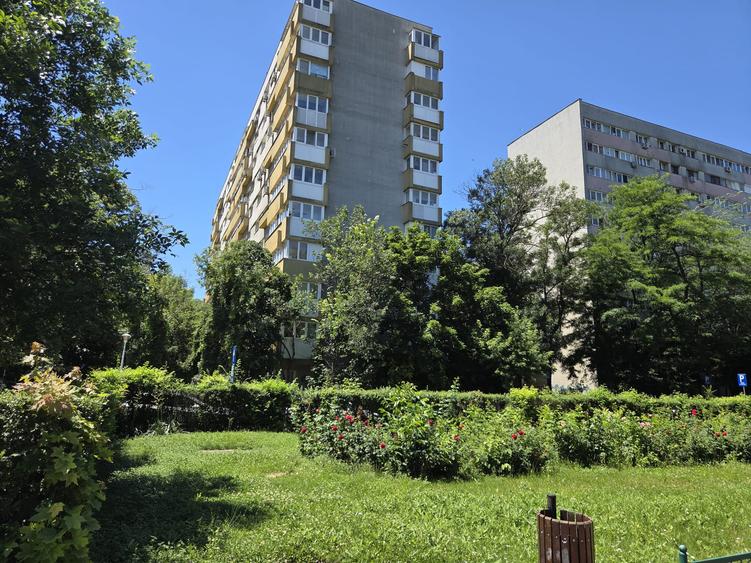 Bucurestii Noi - 1 minut Metrou Parc Bazilescu - Apartament 2 camere confort 1