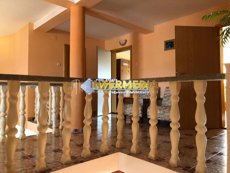 Casa deosebita  D+P+E de vanzare CETATE cu 900 mp. teren