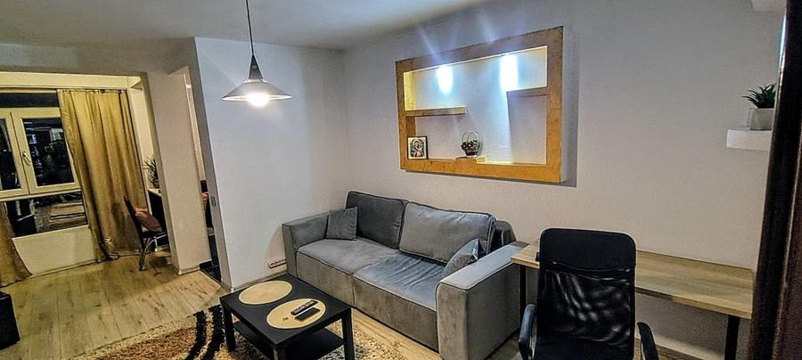 Garsoniera moderna, 2 min metrou Titan, langa Parcul IOR