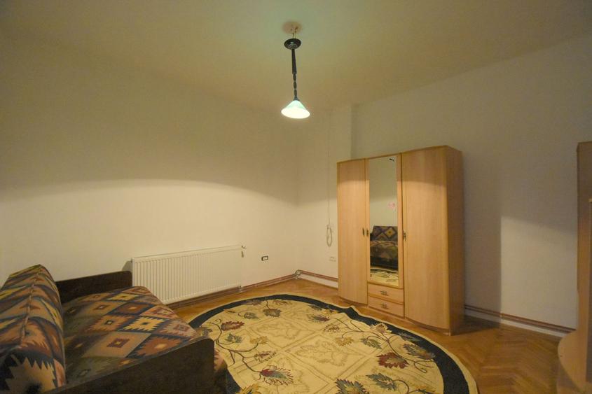Apartament la casa de închiriat în zona Mehala
