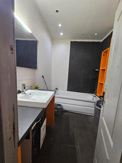 CASĂ RENOVATĂ ȘI MOBILATĂ | 300 MP - KM 4