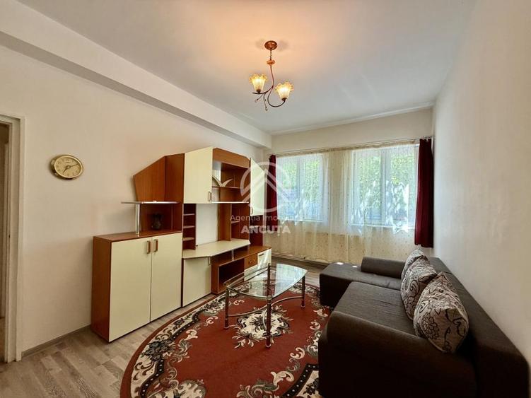 APARTAMENT 2 CAMERE ZONA SEMICENTRALA | HOREA | 50 MP