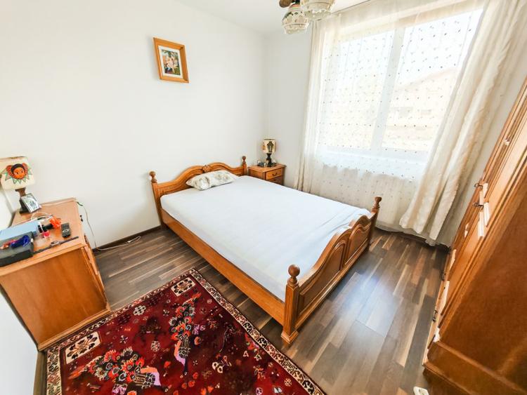 Casa 4 camere si curte generoasa - Ghencea