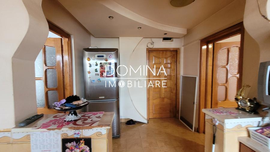 Închiriere apartament 3 camere, Târgu Jiu, mobilat și utilat, zona centrală