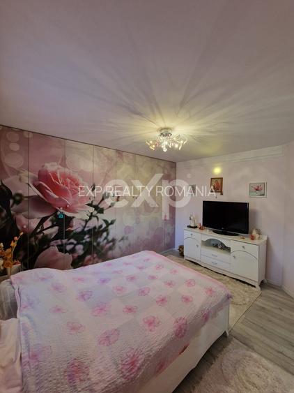 Casă de vânzare  225 mp ,Mărginenii de Sus , DB - 4