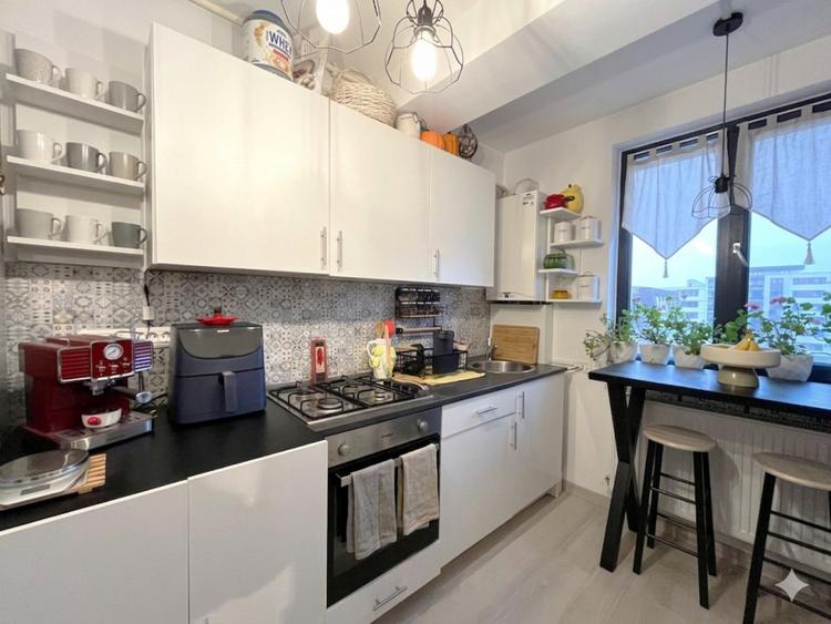 Apartament de vânzare in Tomis Plus cu 3 camere - etaj 3 - loc parcare inclus
