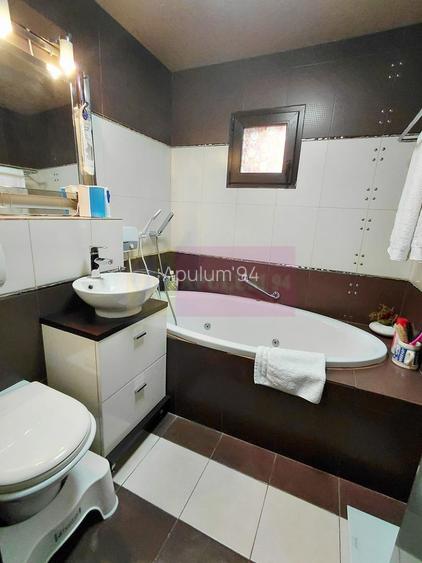 Apartament4 camere pe bd 13Septembrie stradal-Marriott, gresie VERSACE - 8