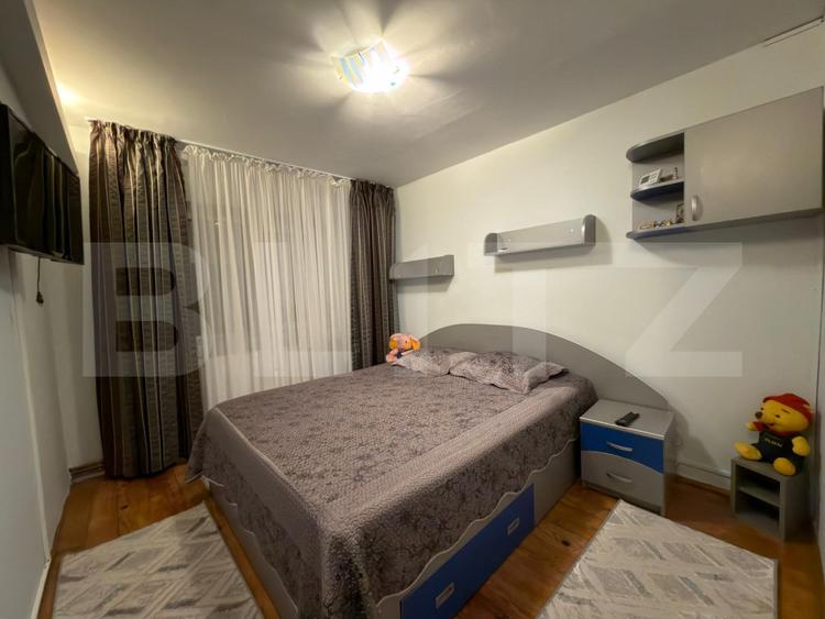 Apartament 3 camere, decomandat, 62 mp utili , mobilat si utilat , Craiovita Nou