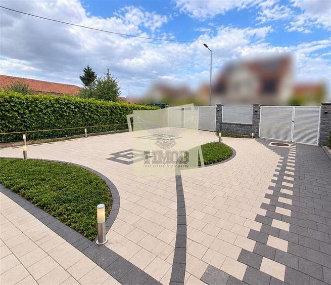 Casa 7 camere 210 mp utili si teren 800 Sibiu