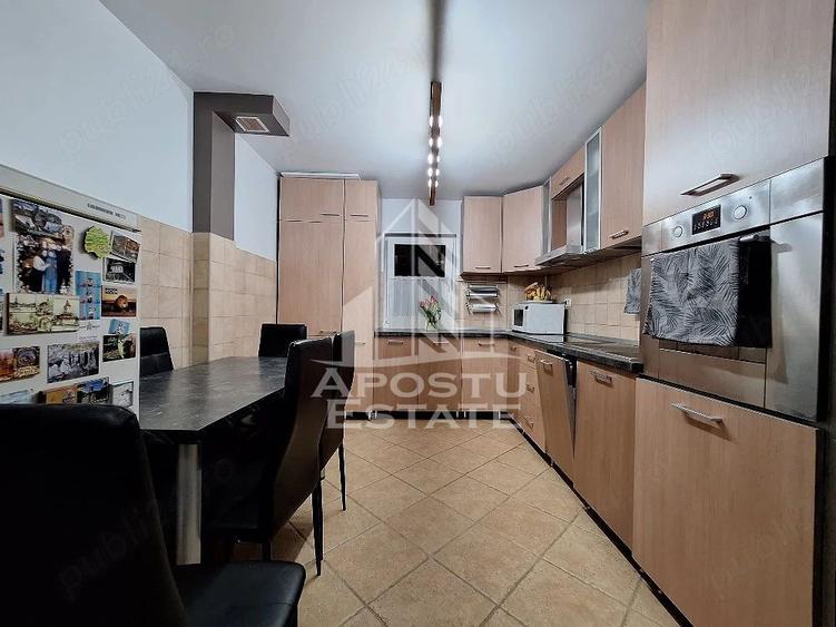Apartament decomandat,4 camere,2bai,etaj 1 Lipovei,mobilat si utilat