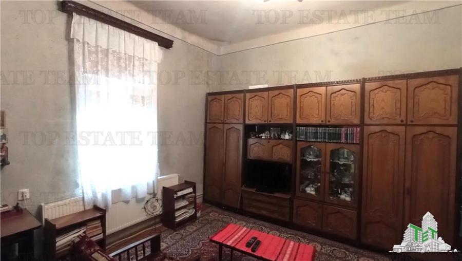Casa de vanzare in zona Mantuleasa