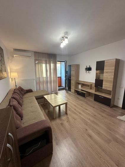 INCHIRIERE/ APARTAMENT 2 CAMERE / MILITARI/ ROSU /LOC DE PARCARE/ 420 EURO