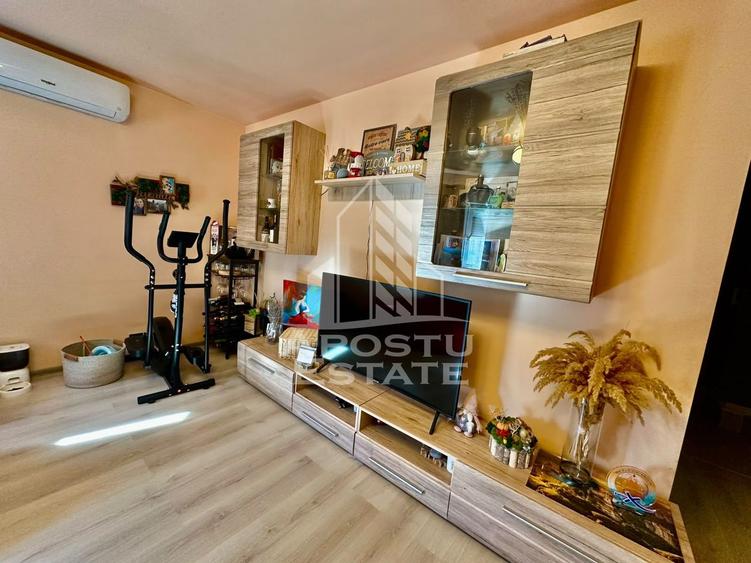 Apartament cu 3 camere, de vanzare, etaj intermediar, zona Soarelui