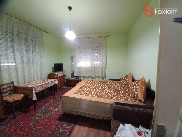 Casa individuala spatioasa cu 6 camere - Ghiroda