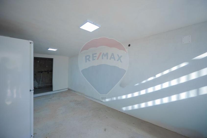 Casă cu 4 camere de vânzare în  zona Dealuri Oradea