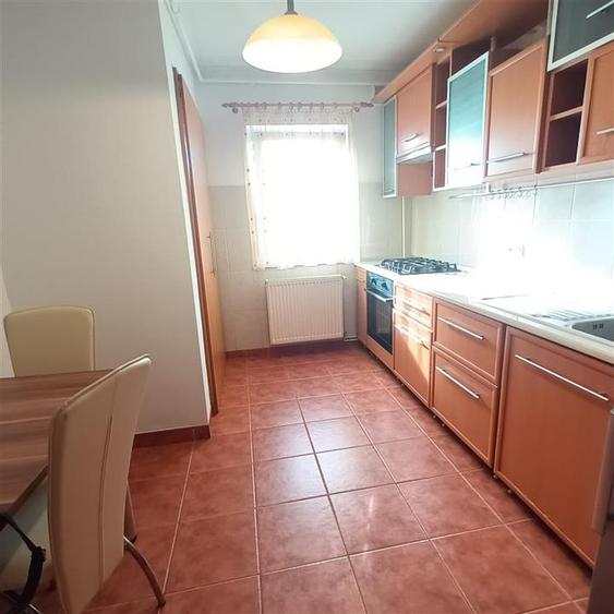 Apartament 4 camere decomandat si 2 balcoane Strand