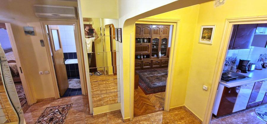 Trei camere decomandat etajul 1, Dacia