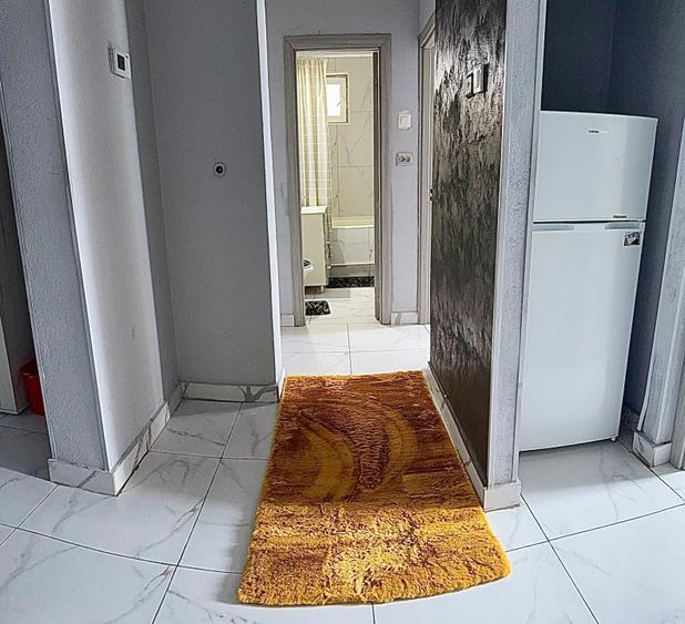 Apartament cu 3 camere, 60 mp, zona Republicii