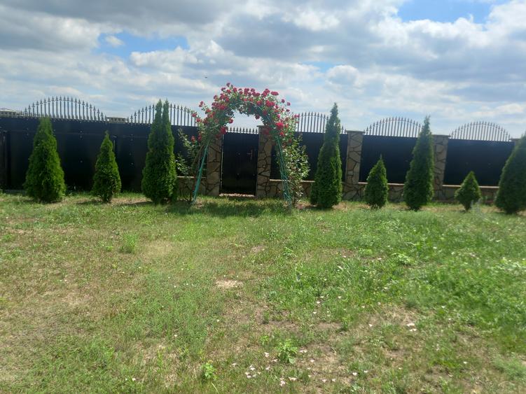 Casa noua cu etaj in Dobosari