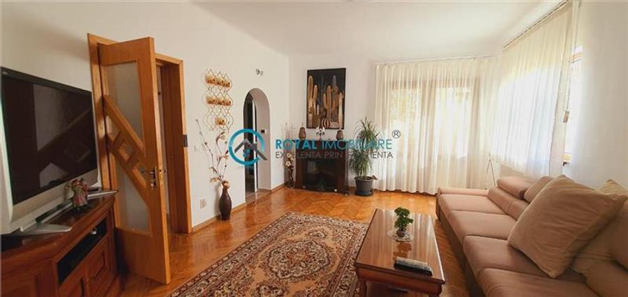 Royal Imobiliare - Vanzare Vila zona Republicii