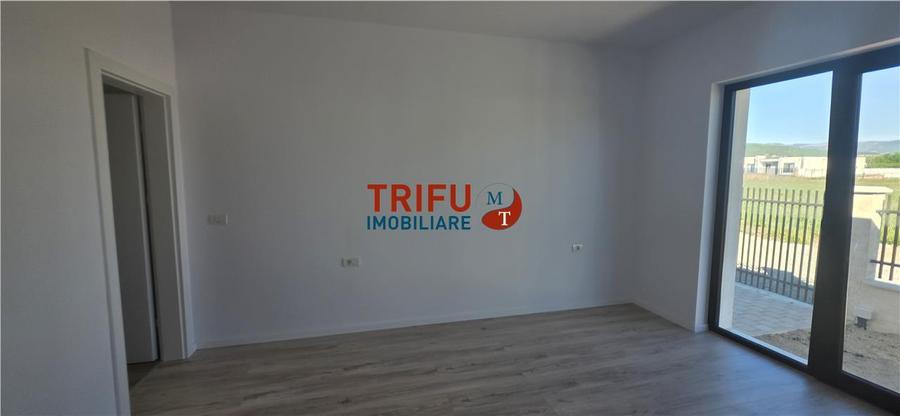 Casă nouă de vânzare pe un singur nivel, în zona Alba-Mice&#