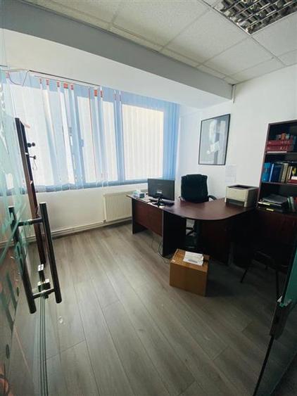 Spatii birouri - Calea Plevnei - de la 85 mp
