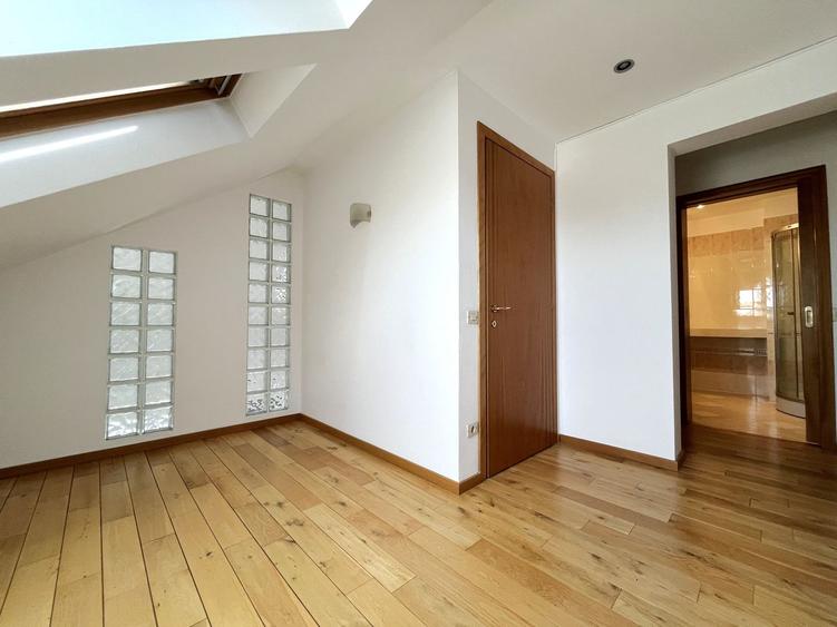 DUPLEX 3 CAMERE || VEDERE SUPERBA || GARAJ || ARCUL DE TRIUMF