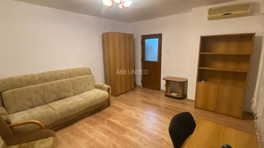 Tineretului Parc, bloc mixt, 40mp, balcon. - 2