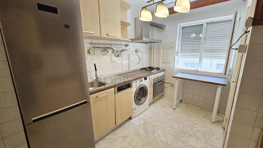 SOARELUI - 3 CAM - DECOMANDAT - BAIE RENOVATA - ETAJ 2 - BLOC IZOLAT - ZONA LINI