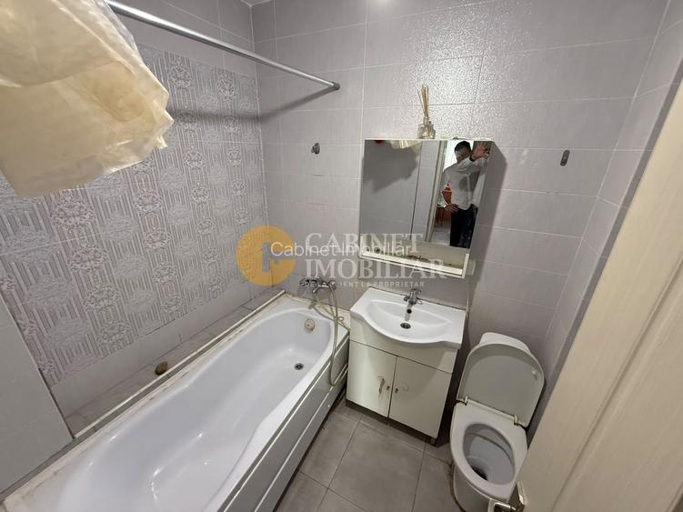3 CAMERE DECOMANDAT--ETAJ 1-- ROND MALL MOLDOVA - 7