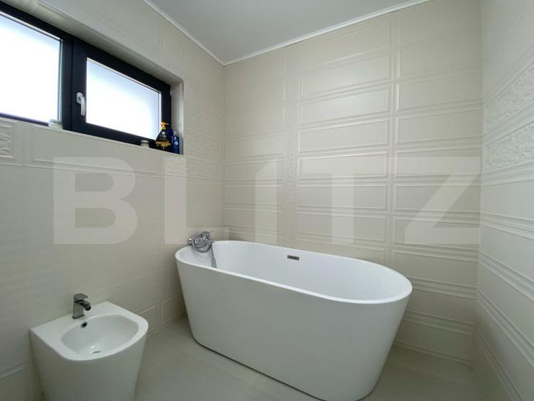 Casa de vanzare, 5 camere, 170 mp, mobilata la cheie, zona Dezmir