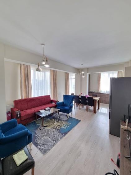 Apartament 3 camere mobilat si utilat complet str Maramures Parc Unirii