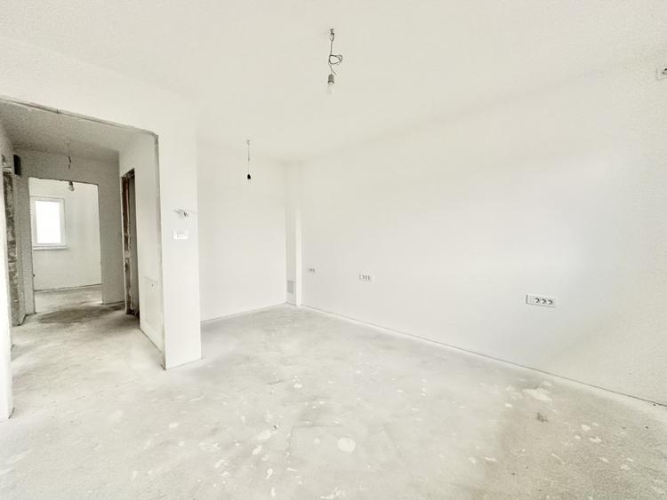 Duplex 4 camere - 2 bai - Teren 400 mp - Mosnita