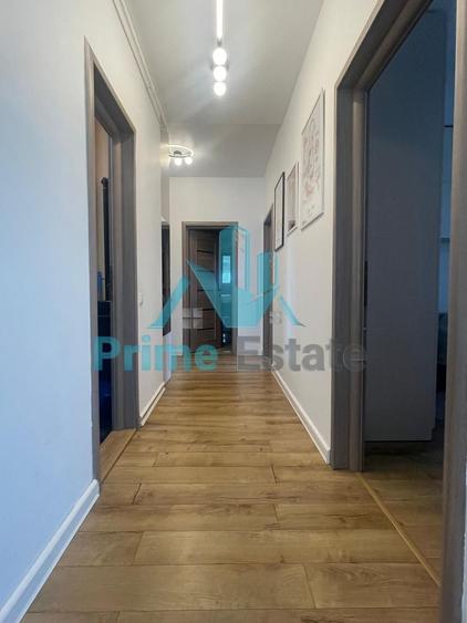 Apartament cu 3 camere, Zona Rivus ,Parcare subterană