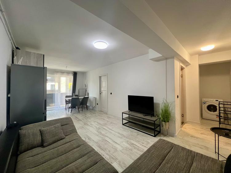 De vânzare apartament cu 2 camere, semidecomandat, zona Dâmbul Rotund