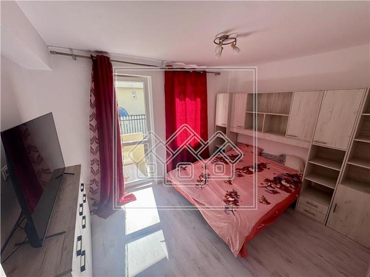 Apartament mobilat modern, 2 camere, gradina